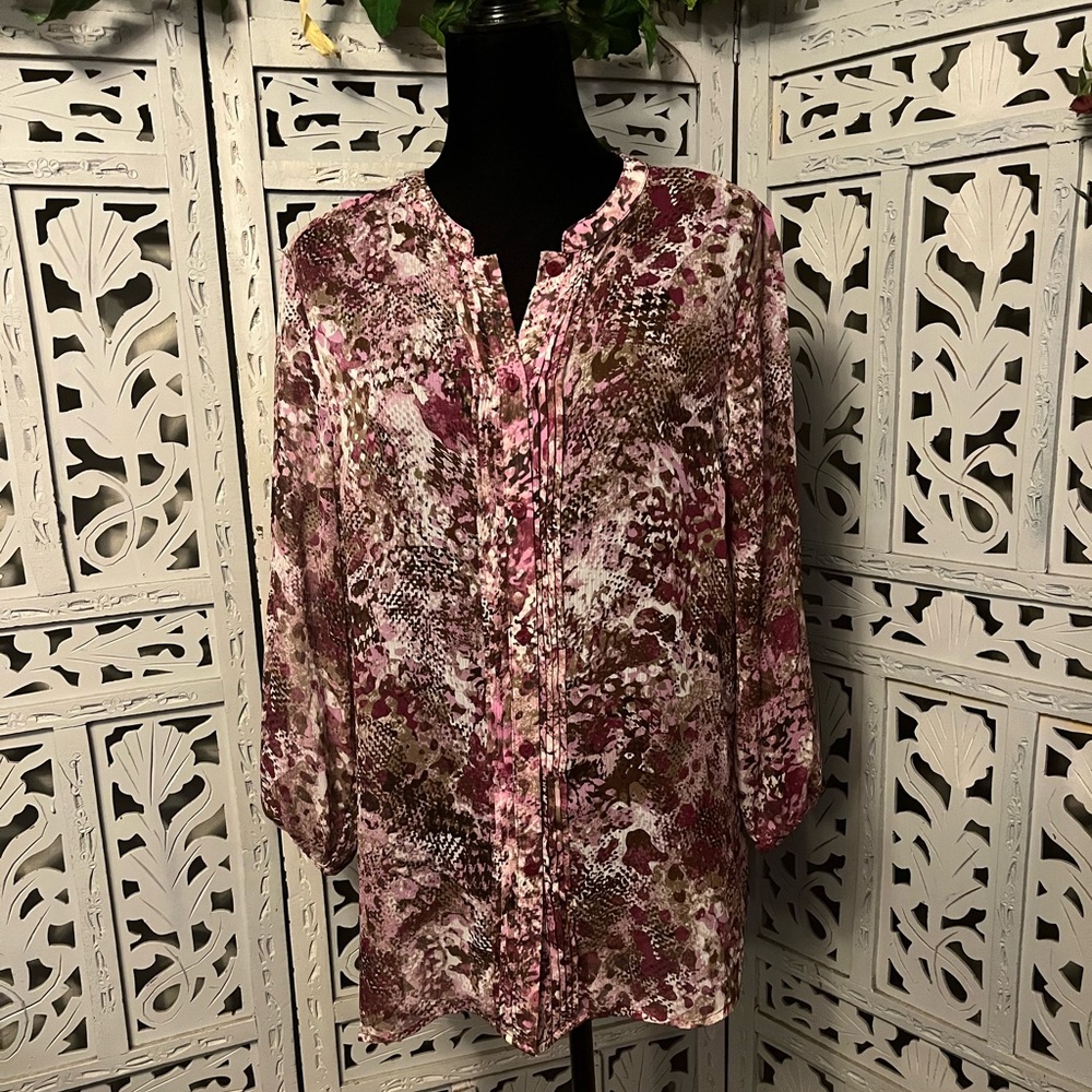 COVINGTON EXCITING DARK RED MAROON MULTICOLORS SHEER LONG SLEEVE PLUS TOP